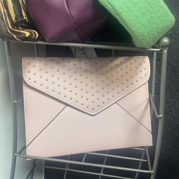 😃⭐️🌸💗DESIGN LAB Pink Stud Envelope Clutch - Picture 1 of 11